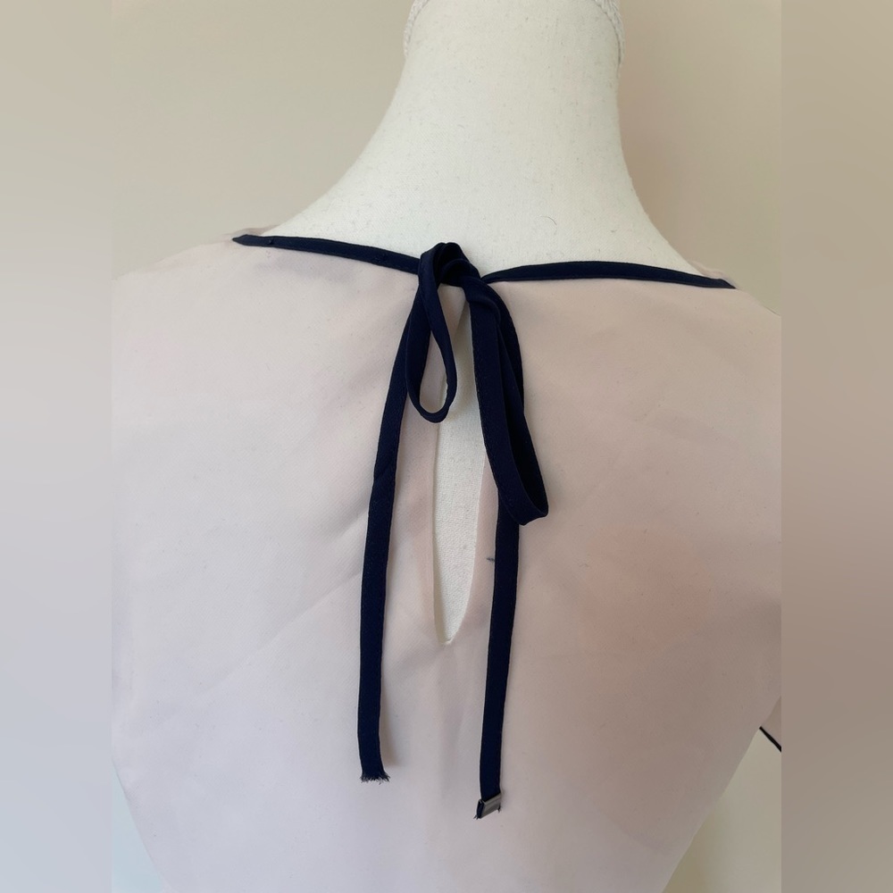 Blouse - Picture 4 of 6